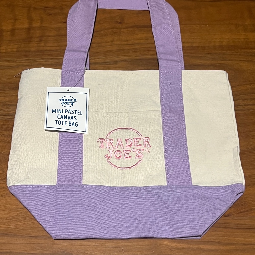 Trader Joe’s Spring Mini Totes GREEN- All colors available - Picture 4 of 4